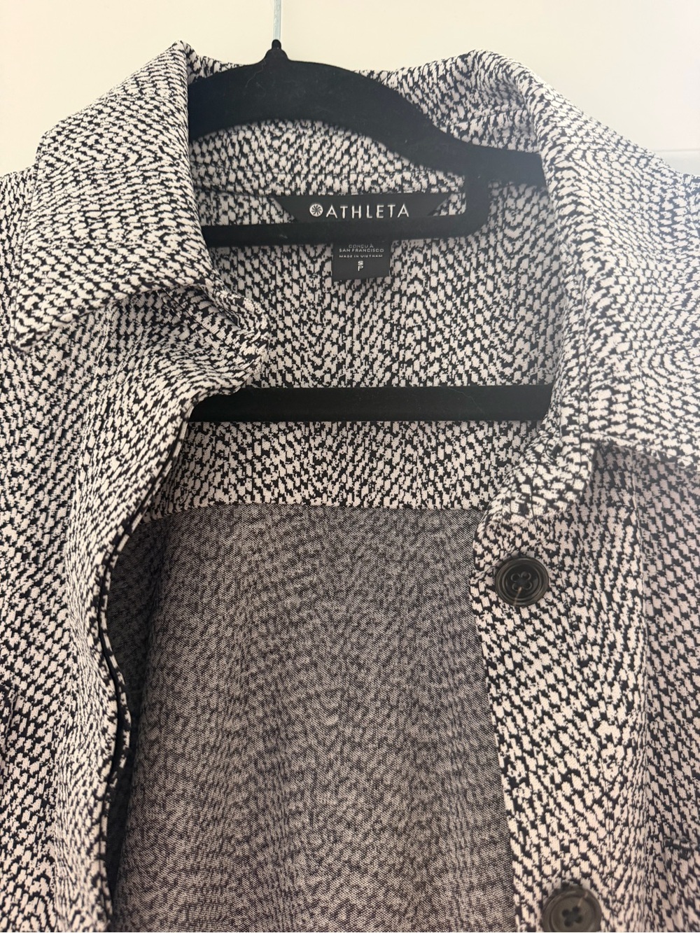 Athleta Black & White Herringbone Button-Down Shirt Jacket - Picture 2 of 3